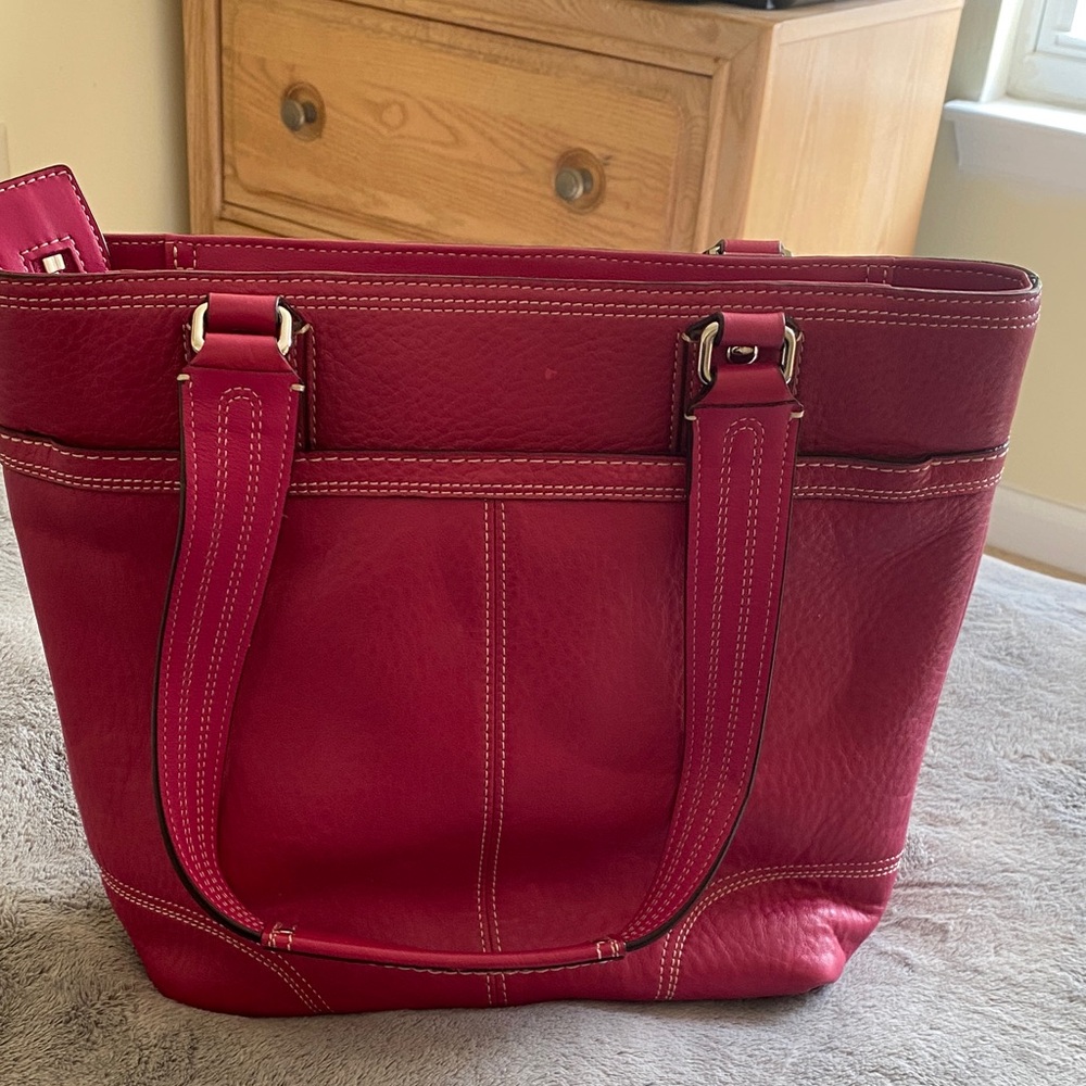 Coach Hampton Tote in Pink - Picture 2 of 5